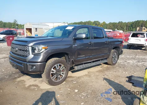 2018 Toyota Tundra Sr5 5.7L V8 z USA, uszkodzony, nr VIN 5TFDW5F12JX763868